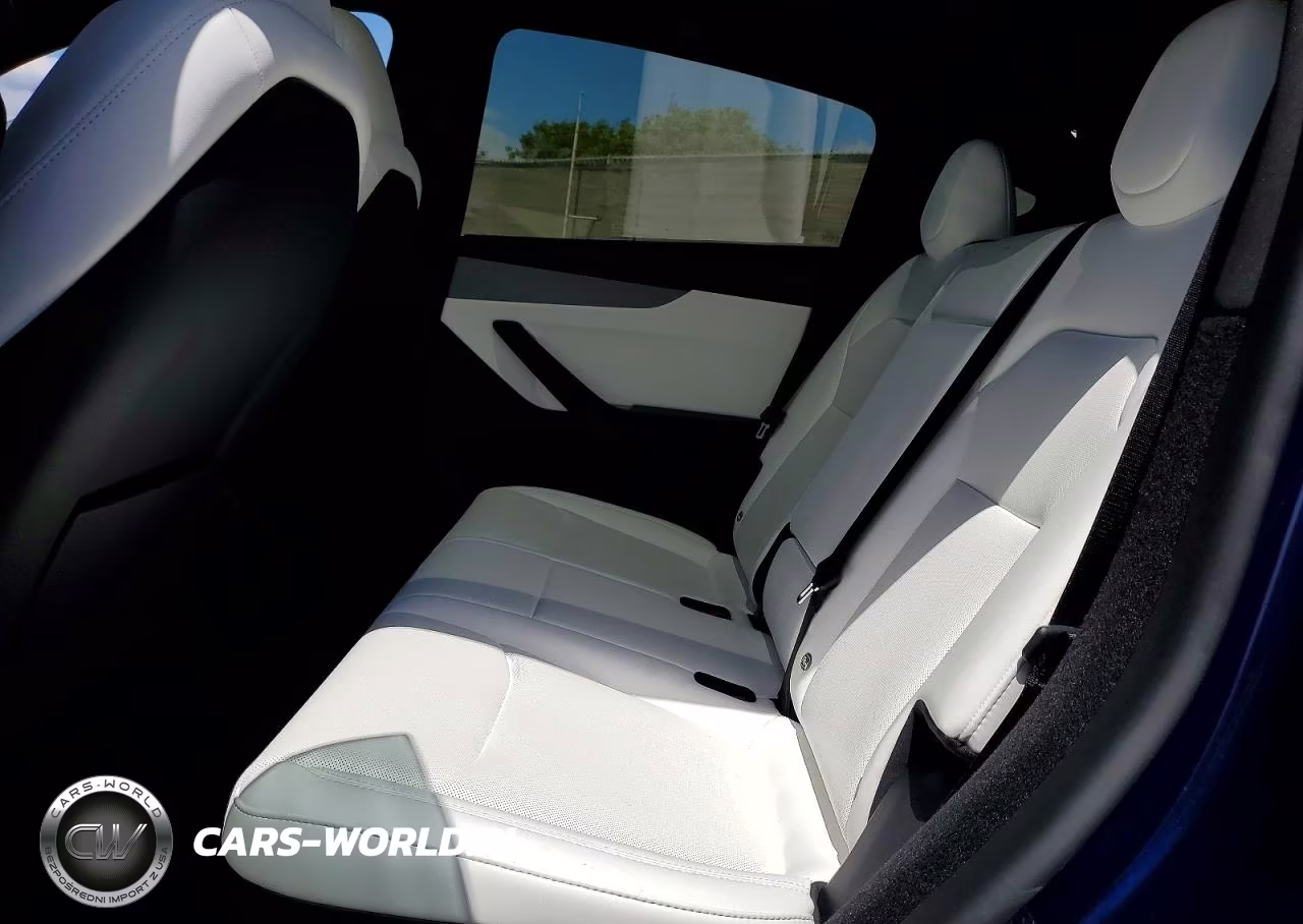 2026 Tesla Model Y VIN:7SAYGDEE2TF609237 - 11