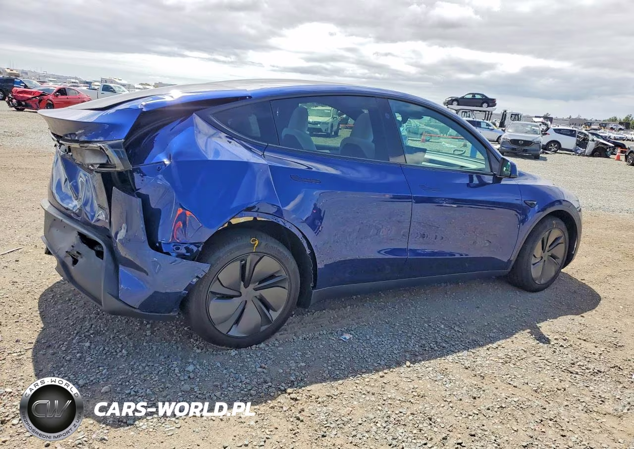 2026 Tesla Model Y VIN:7SAYGDEE2TF609237 - 3
