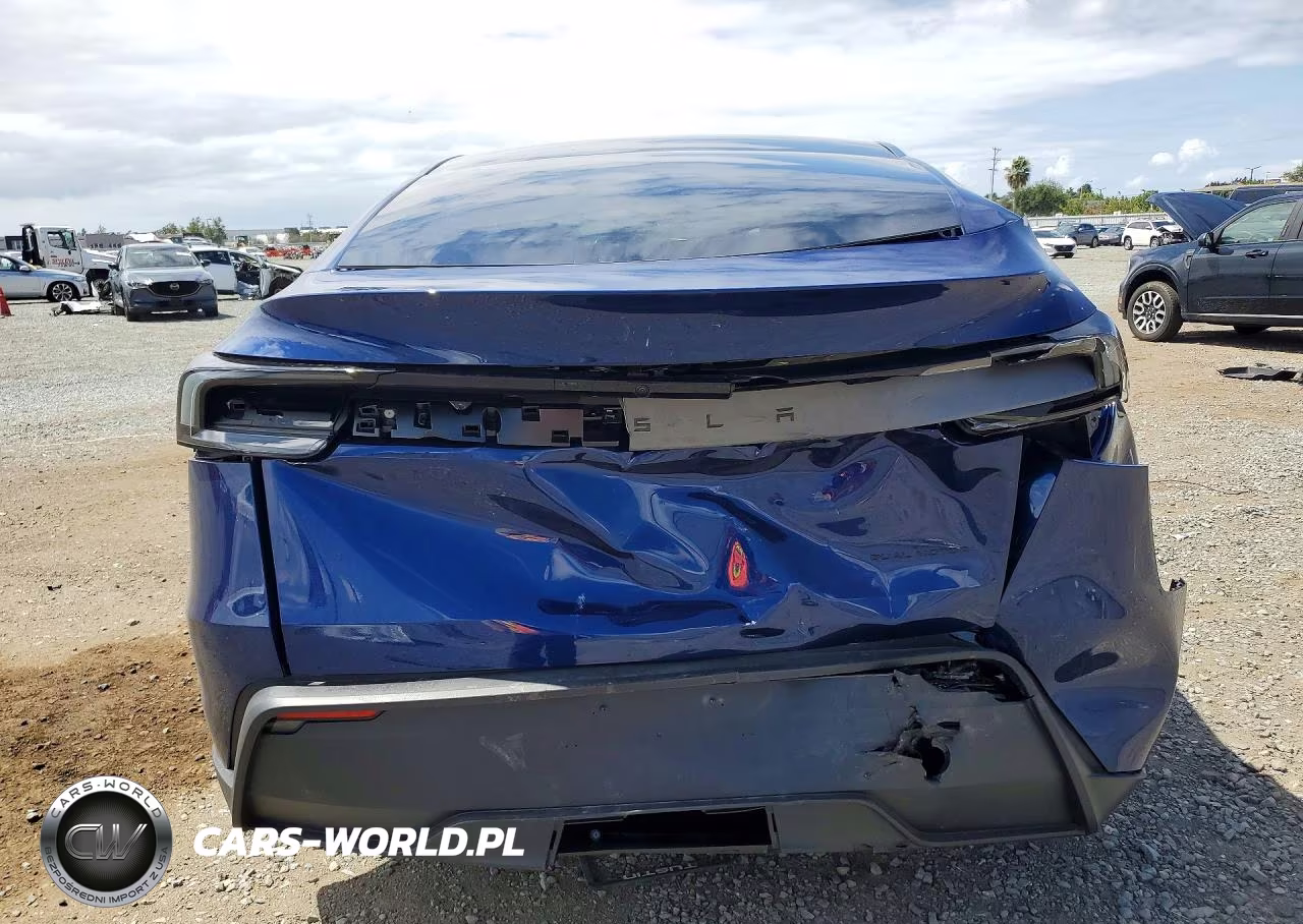 2026 Tesla Model Y VIN:7SAYGDEE2TF609237 - 6