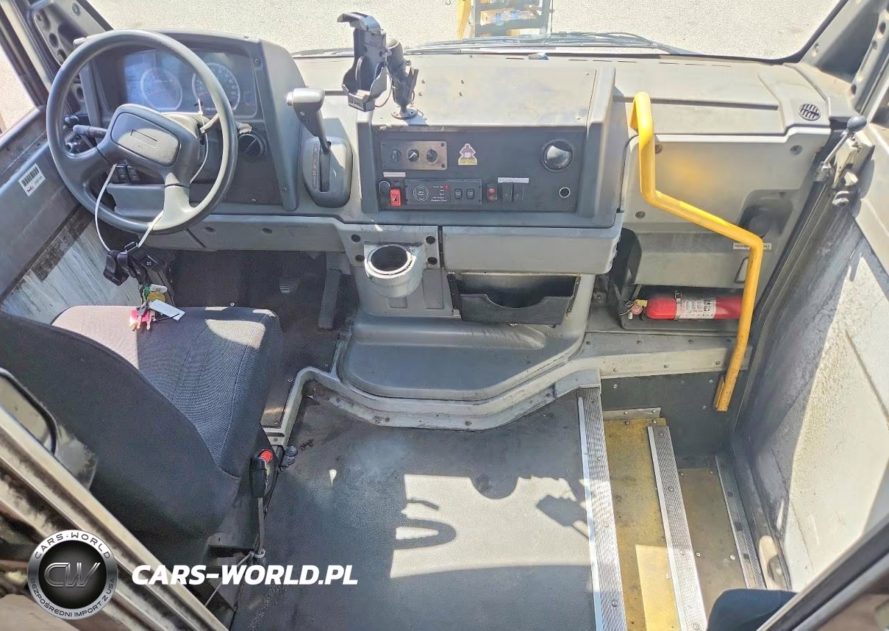 2015 Isuzu Npr VIN:JALB4T177F7W00443 - 8