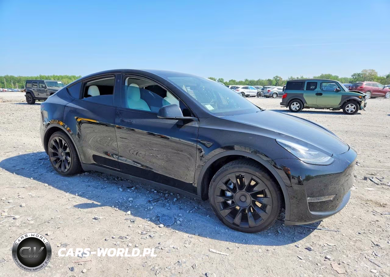 2021 Tesla Model Y VIN:5YJYGAEE0MF202403 - 4