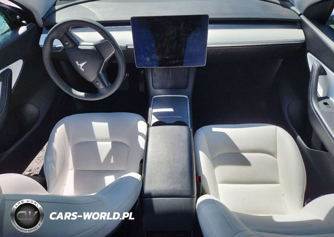 2021 Tesla Model Y VIN:5YJYGAEE0MF202403 - 8
