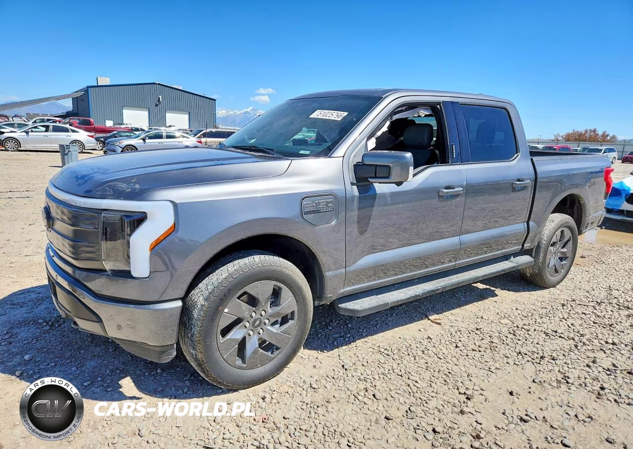 2023 Ford F150 Lightning Pro