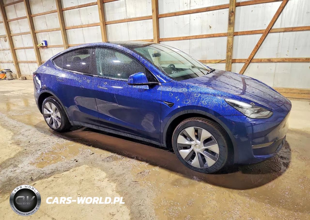 2022 Tesla Model Y VIN:7SAYGDEE7NA016621 - 4