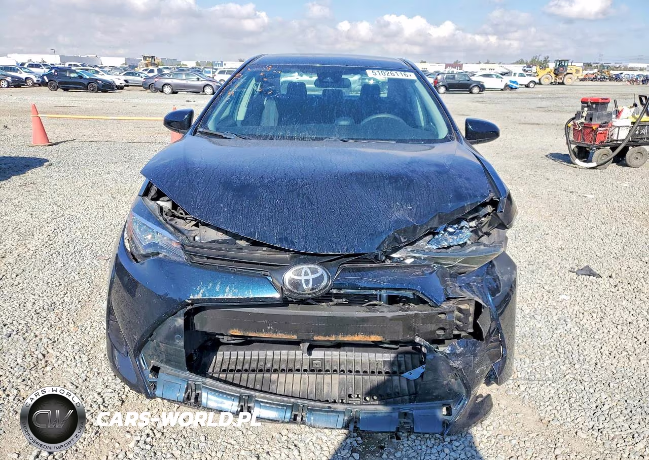 2019 Toyota Corolla Le VIN:2T1BURHE5KC152933 - 5