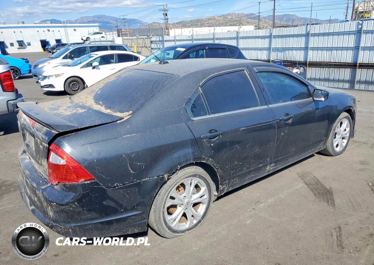 2012 Ford Fusion Se VIN:3FAHP0HA0CR327570 - 3