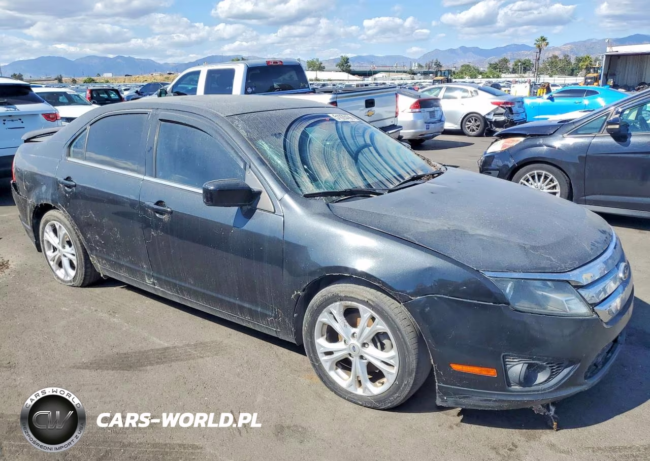 2012 Ford Fusion Se VIN:3FAHP0HA0CR327570 - 4