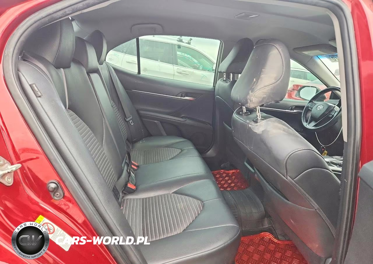 2018 Toyota Camry Se VIN:4T1B11HK3JU546105 - 10