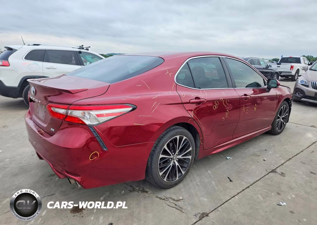 2018 Toyota Camry Se VIN:4T1B11HK3JU546105 - 3