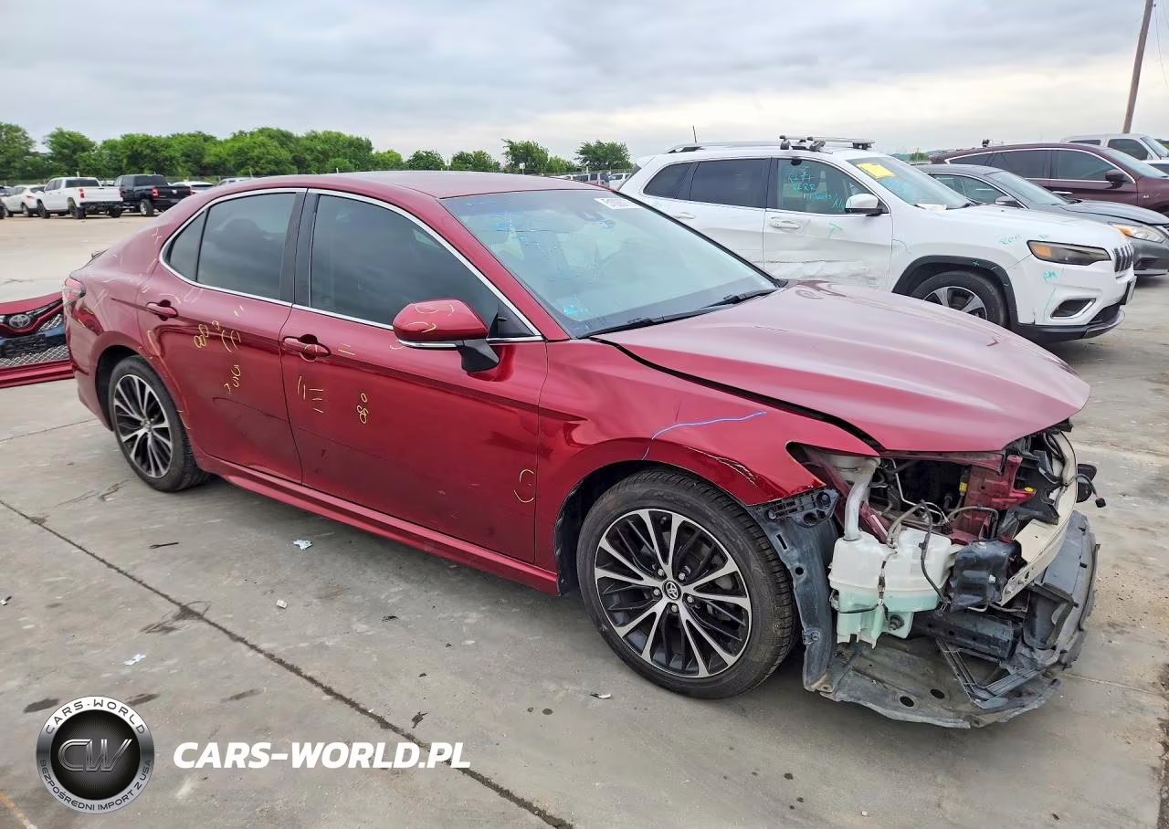 2018 Toyota Camry Se VIN:4T1B11HK3JU546105 - 4