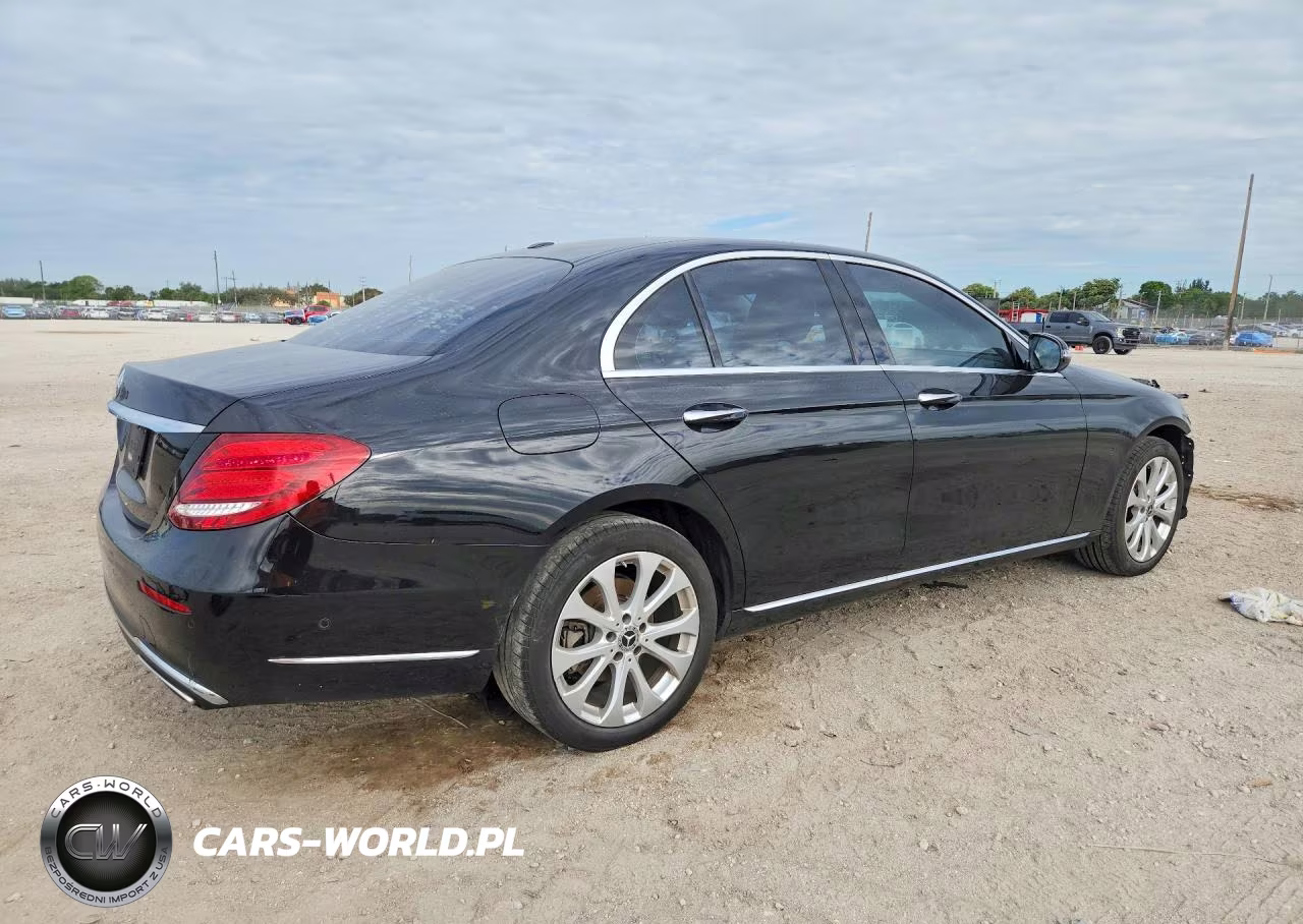 2018 Mercedes-Benz E 300 VIN:WDDZF4JB7JA372272 - 3
