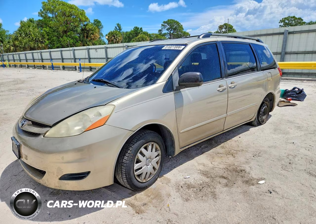 2008 Toyota Sienna Le 8-Passenger