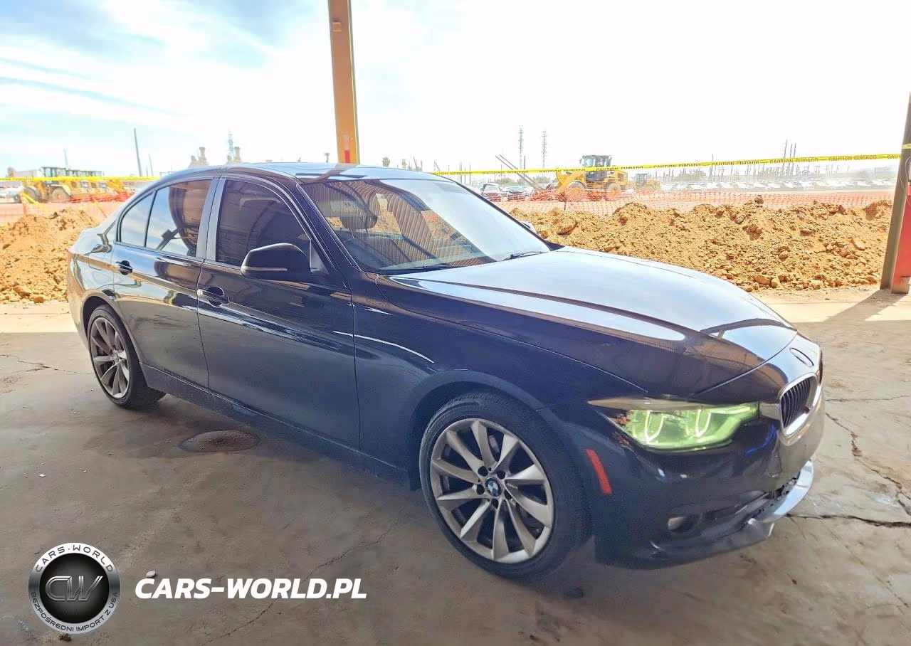 2018 BMW 320 Xi VIN:WBA8A3C5XJA489332 - 4