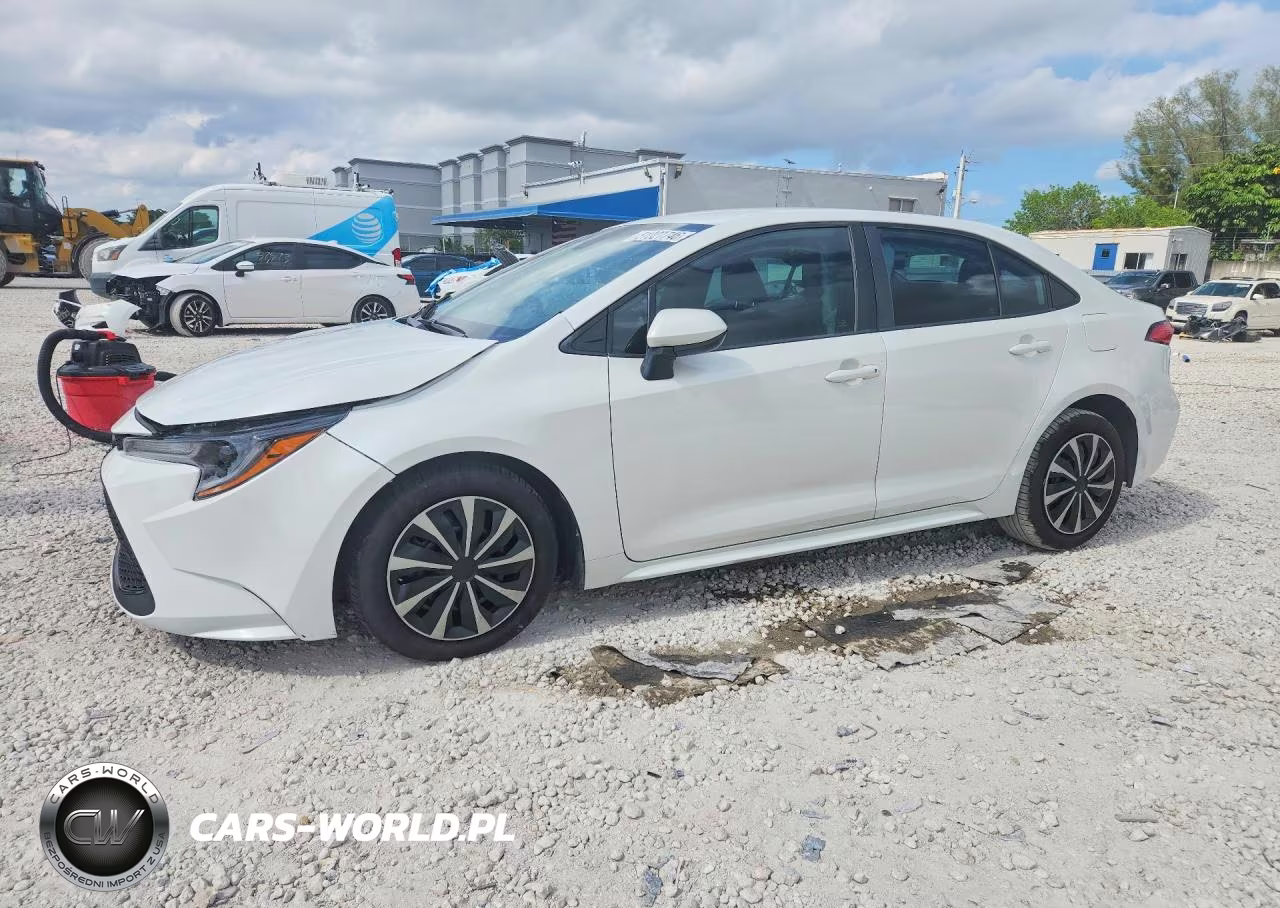 2021 Toyota Corolla Le – zdjęcie 1 z 12