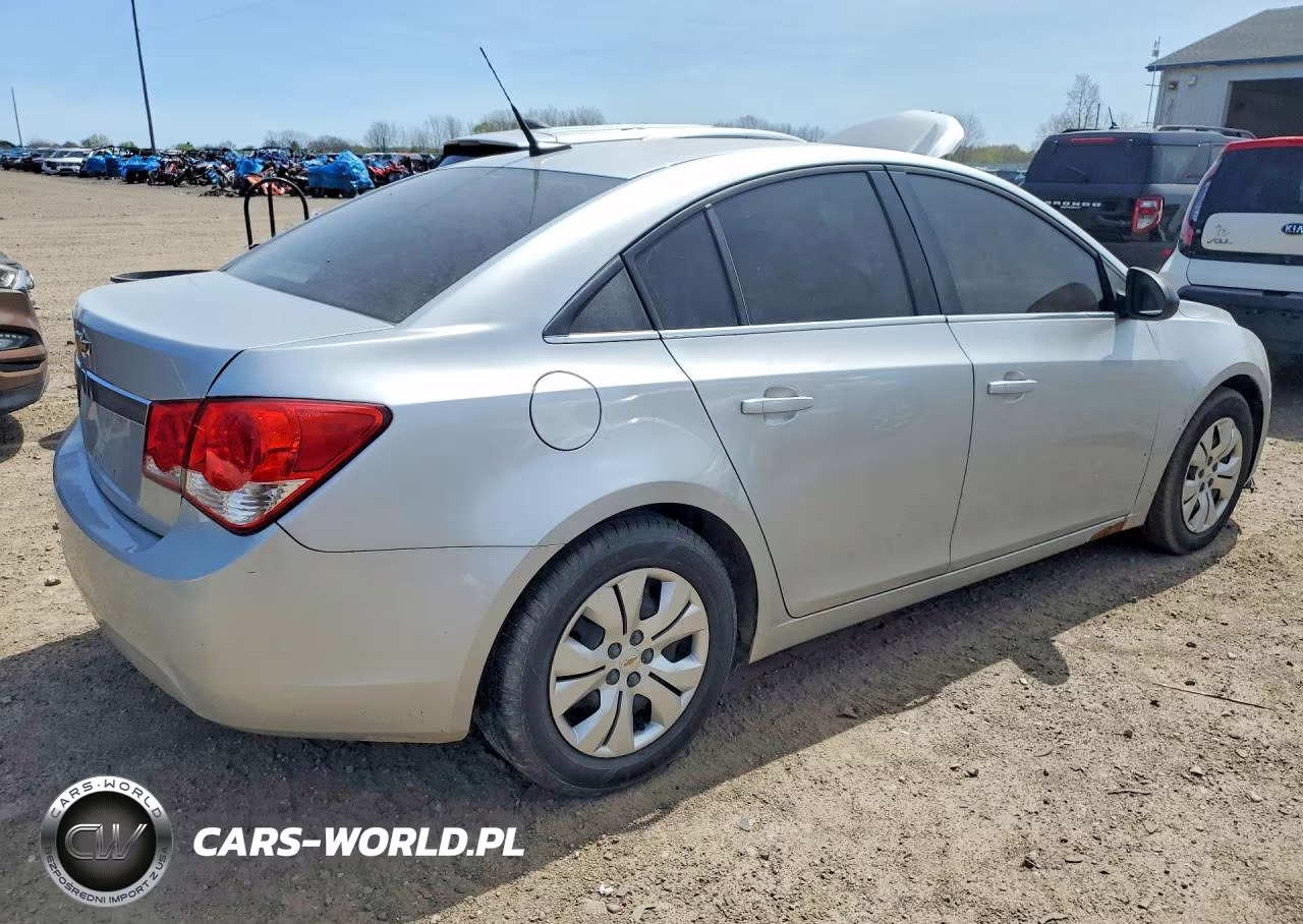 2012 Chevrolet Cruze Ls VIN:1G1PC5SH2C7155093 - 3
