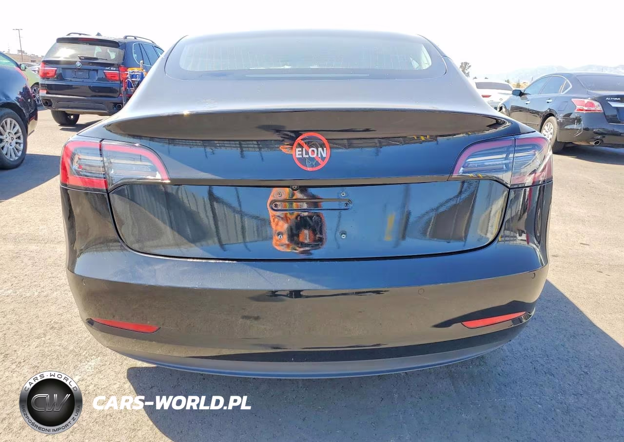 2018 Tesla Model 3 VIN:5YJ3E1EA8JF123067 - 6