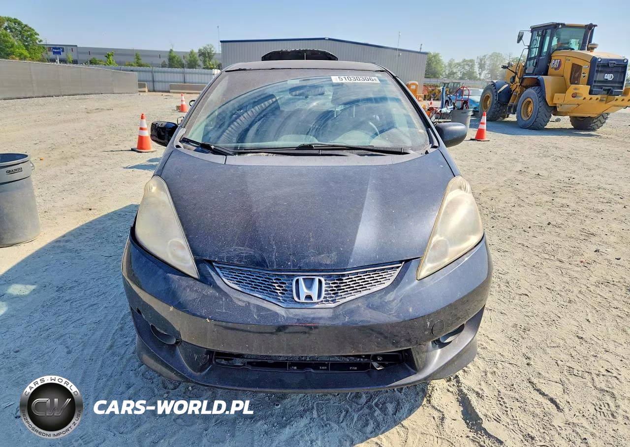 2009 Honda Fit Sport VIN:JHMGE874X9S025642 - 5
