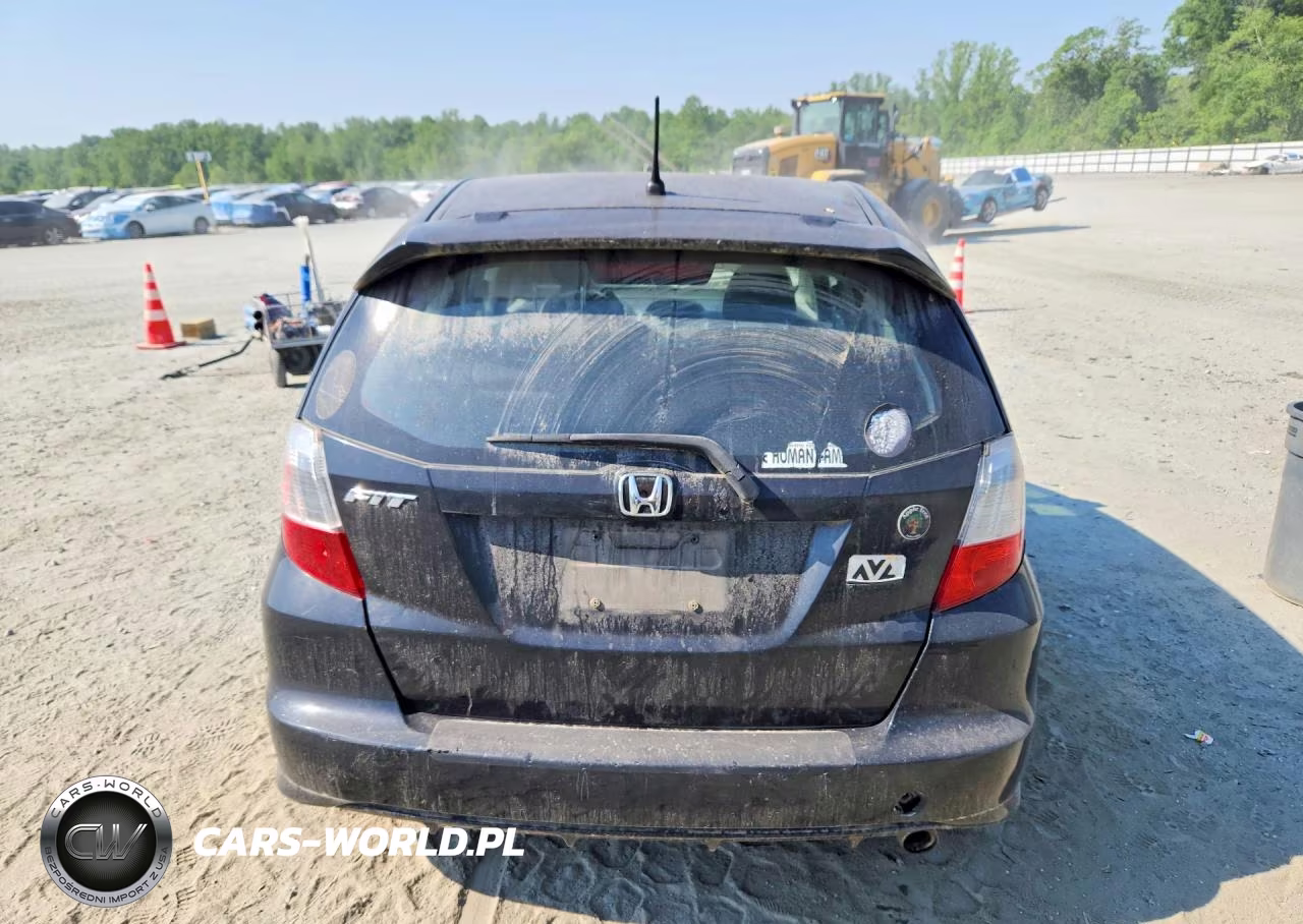 2009 Honda Fit Sport VIN:JHMGE874X9S025642 - 6