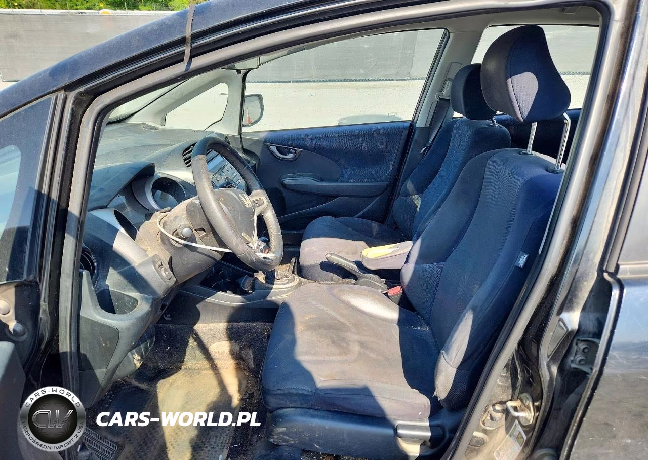 2009 Honda Fit Sport VIN:JHMGE874X9S025642 - 7