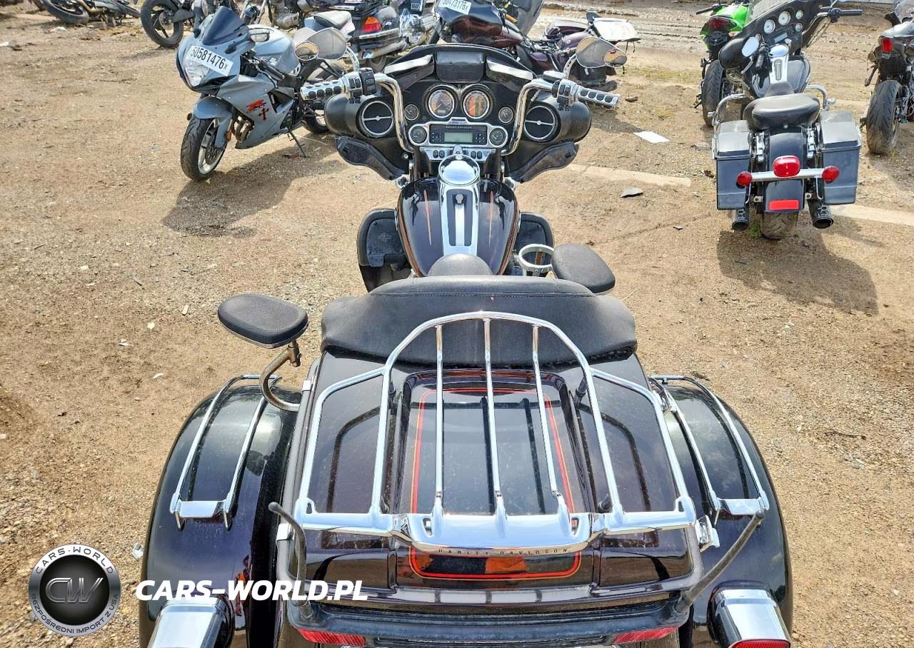 2013 Harley-Davidson Flhx Street Glide VIN:1HD1KBM19DB695214 - 6