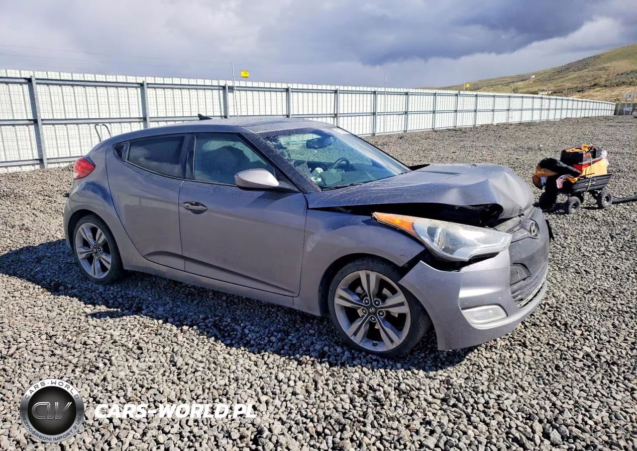 2012 Hyundai Veloster Base VIN:KMHTC6ADXCU034173 - 4