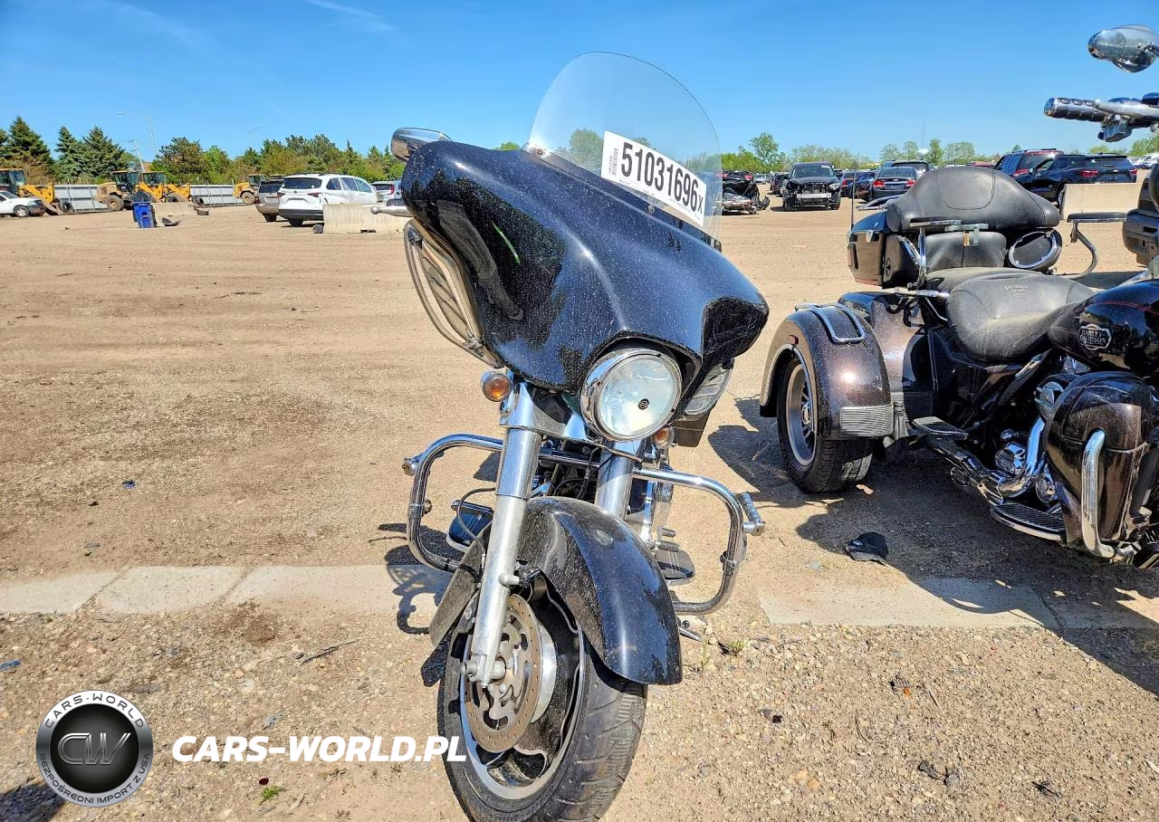 2011 Harley-Davidson Flhx VIN:1HD1KBM10BB675561 - 2