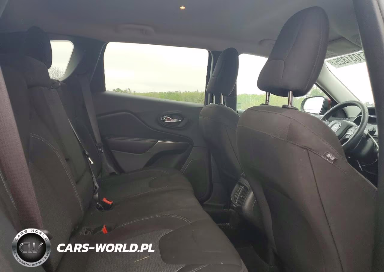 2020 Jeep Cherokee Latitude VIN:1C4PJLCB2LD525374 - 11