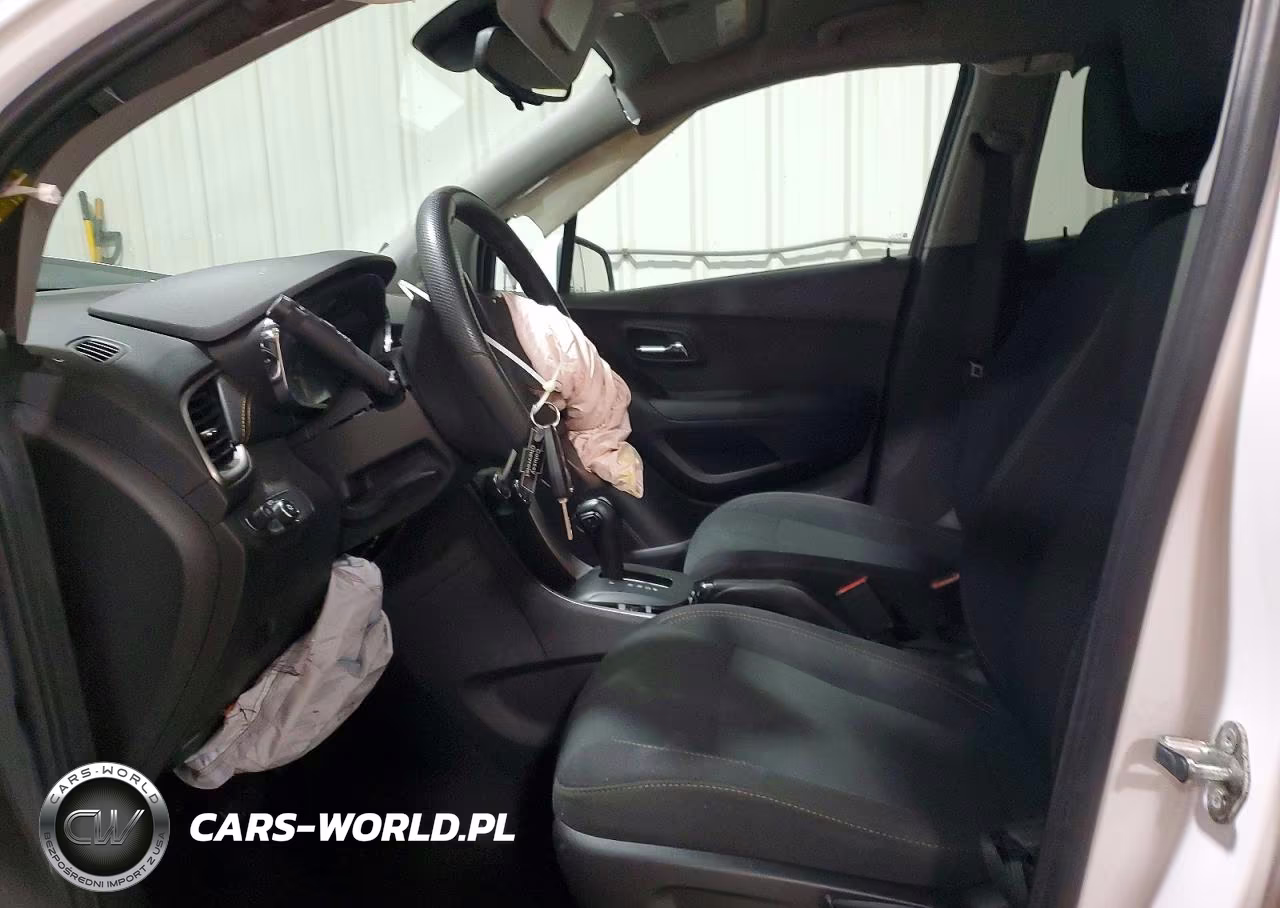 2019 Chevrolet Trax Ls VIN:3GNCJKSB1KL384839 - 7