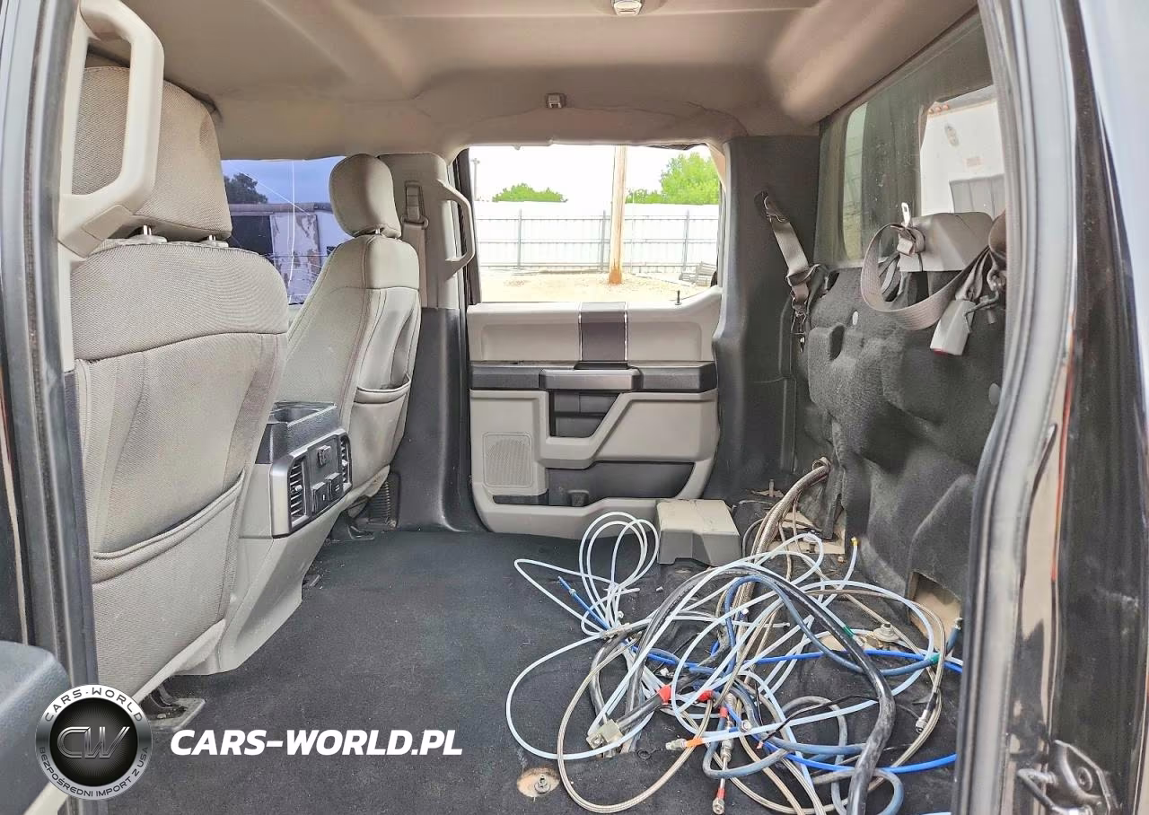2019 Ford F250 Super Duty VIN:1FT7W2BT0KED64523 - 10