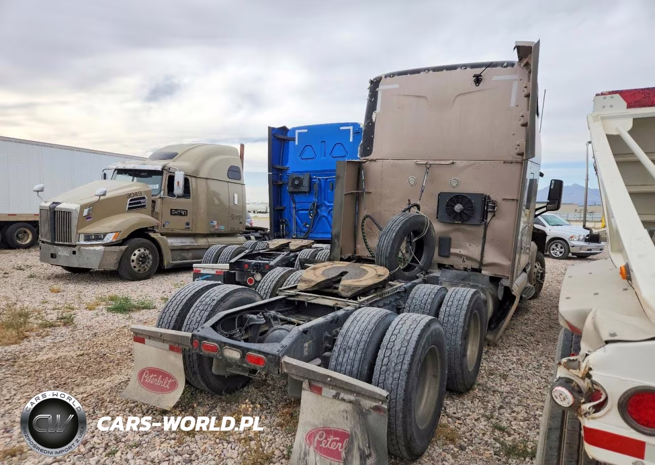 2021 Peterbilt 579 VIN:1XPBD49X3MD758139 - 4