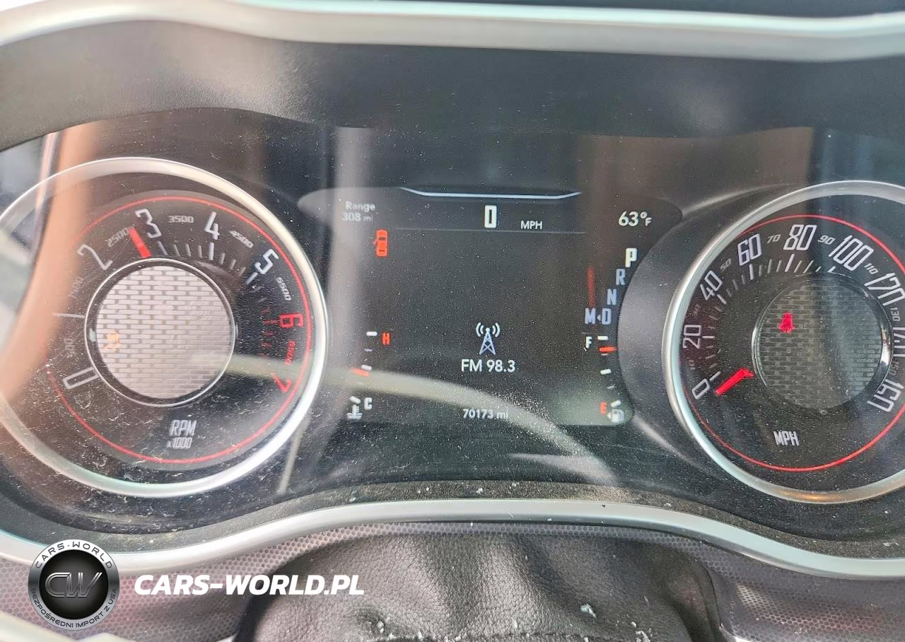 2018 Dodge Challenger R VIN:2C3CDZBT7JH300617 - 9