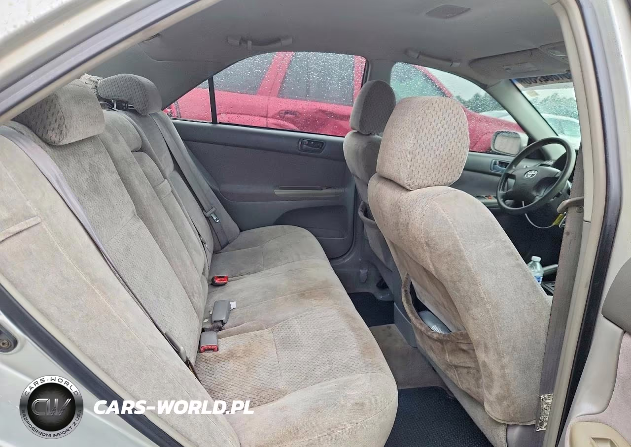 2004 Toyota Camry Le VIN:4T1BE32K54U789945 - 10