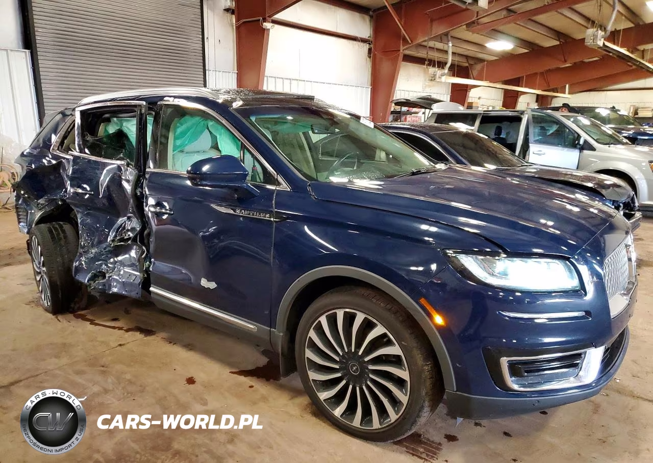 2019 Lincoln Nautilus Black Label VIN:2LMPJ9JPXKBL30337 - 4