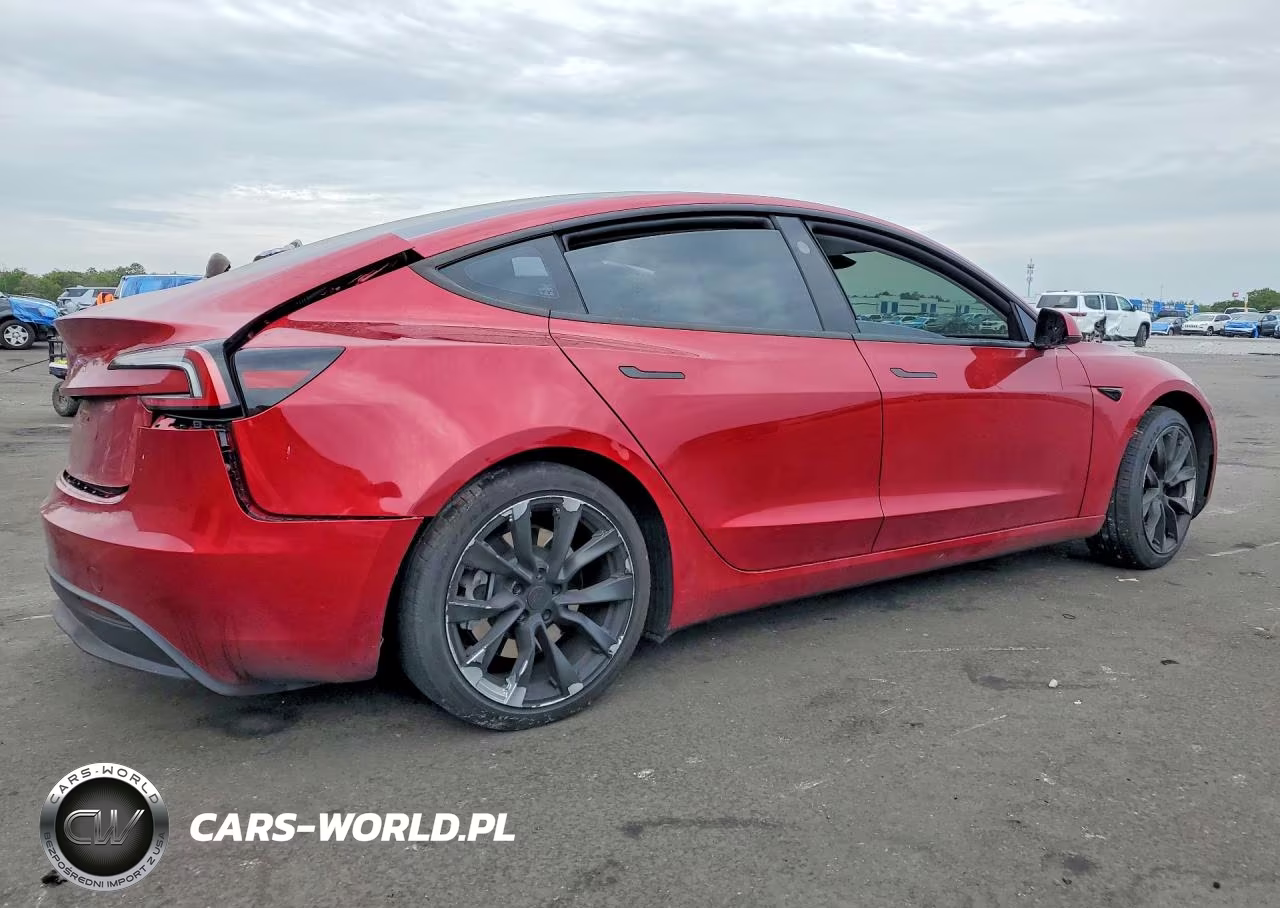 2025 Tesla Model 3 VIN:5YJ3E1EA3SF975294 - 3
