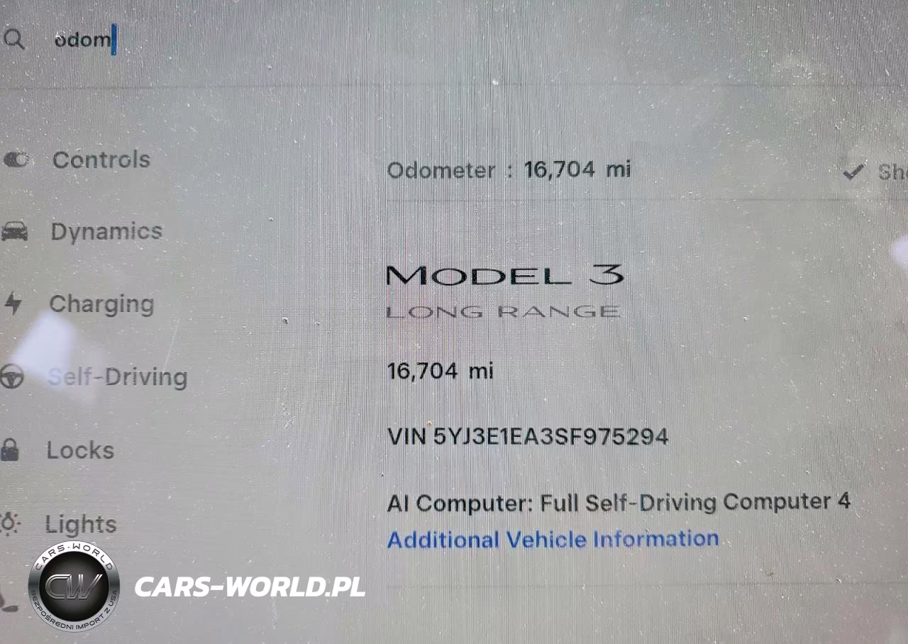 2025 Tesla Model 3 VIN:5YJ3E1EA3SF975294 - 9