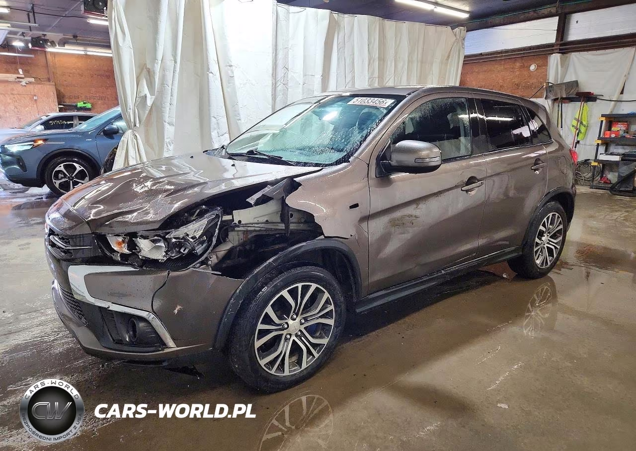 2018 Mitsubishi Outlander Sport Es – zdjęcie 1 z 13