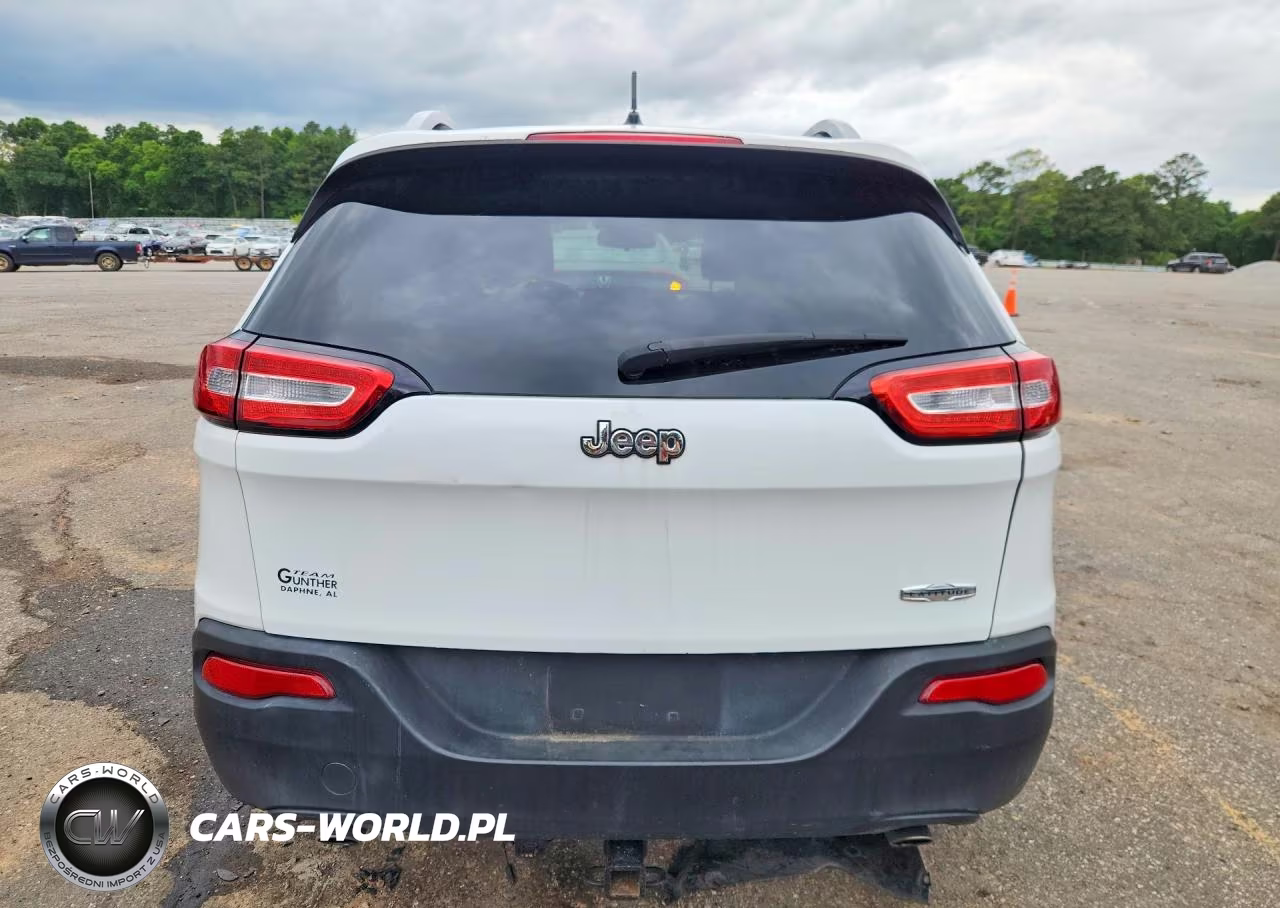 2014 Jeep Cherokee Latitude VIN:1C4PJLCS4EW115411 - 6