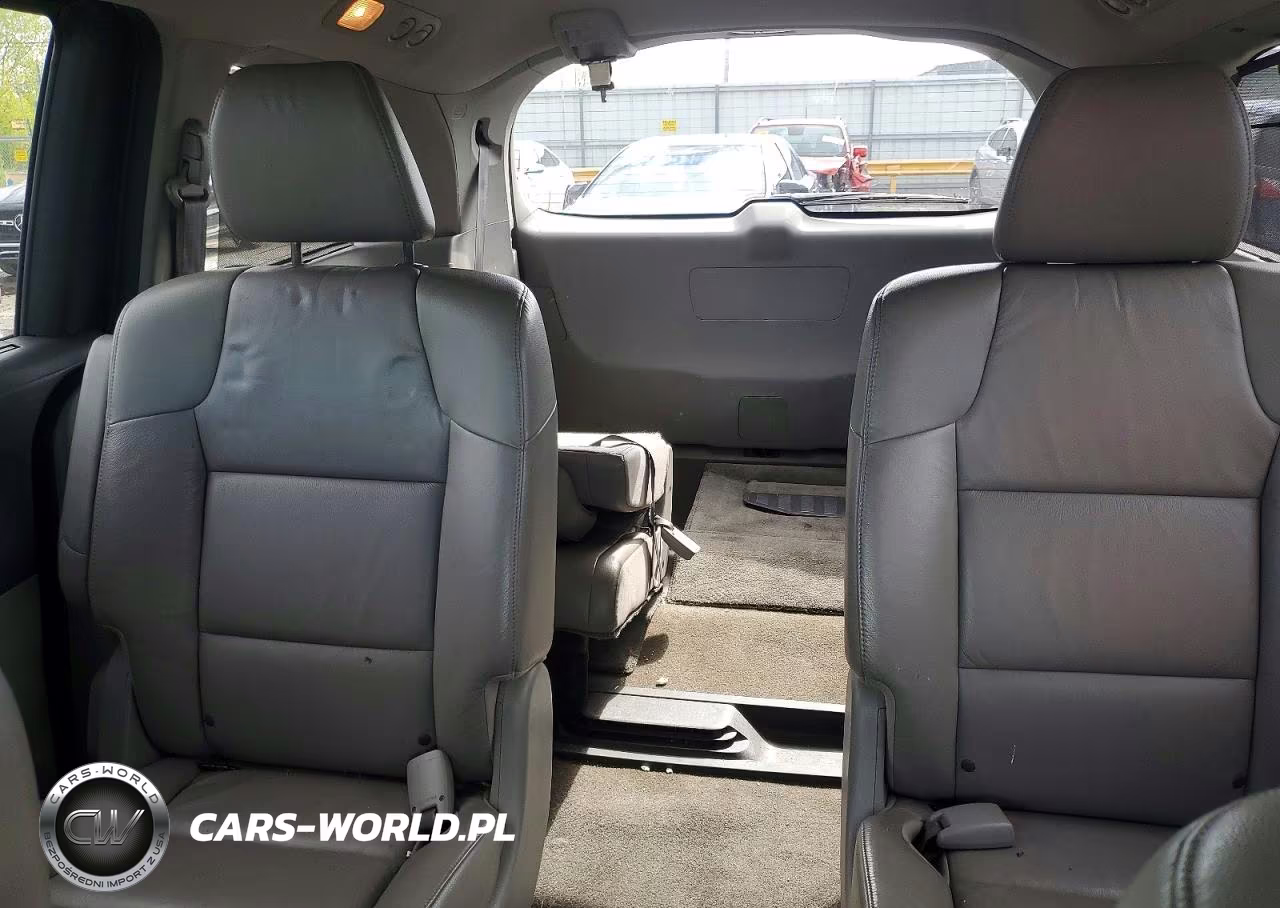 2012 Honda Odyssey Touring VIN:5FNRL5H92CB041637 - 10