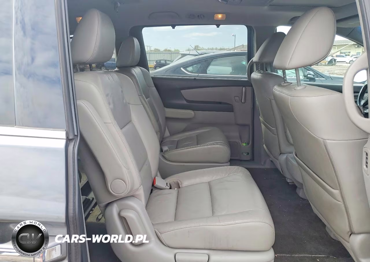 2012 Honda Odyssey Touring VIN:5FNRL5H92CB041637 - 11