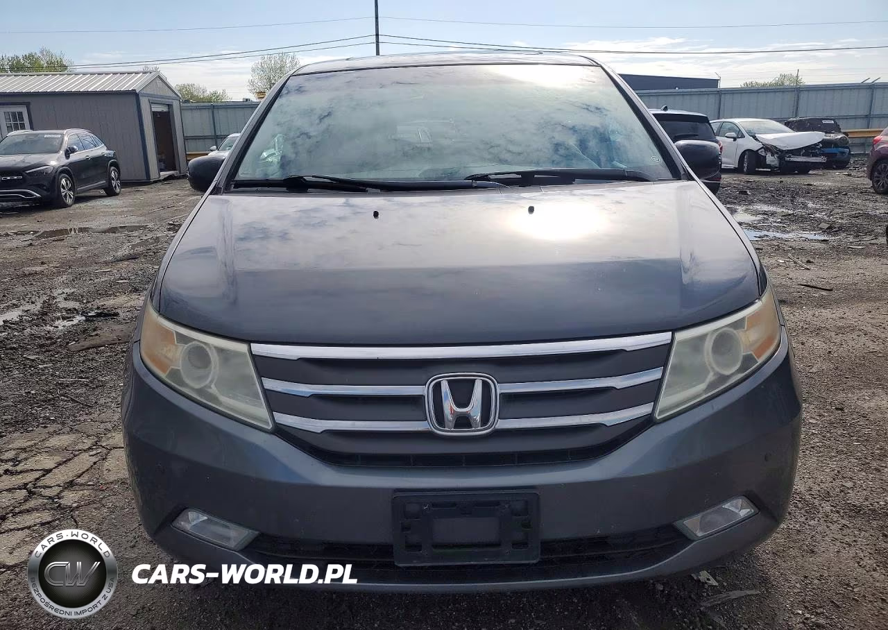 2012 Honda Odyssey Touring VIN:5FNRL5H92CB041637 - 5