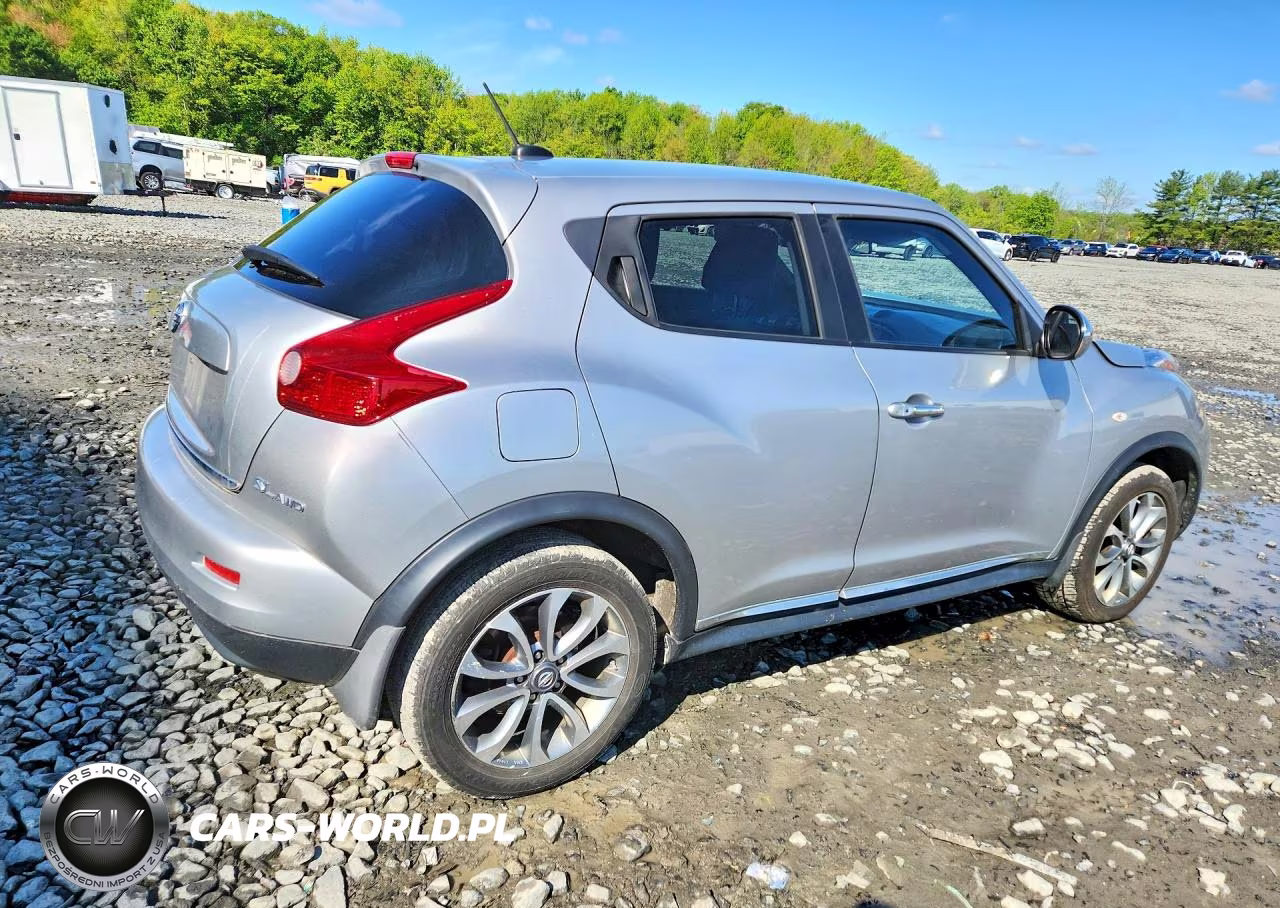 2011 Nissan Juke S VIN:JN8AF5MV9BT015219 - 3