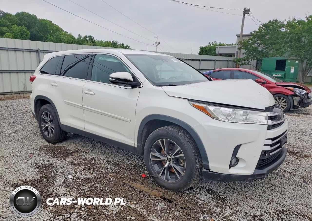 2019 Toyota Highlander Le Plus VIN:5TDZZRFH2KS305532 - 4