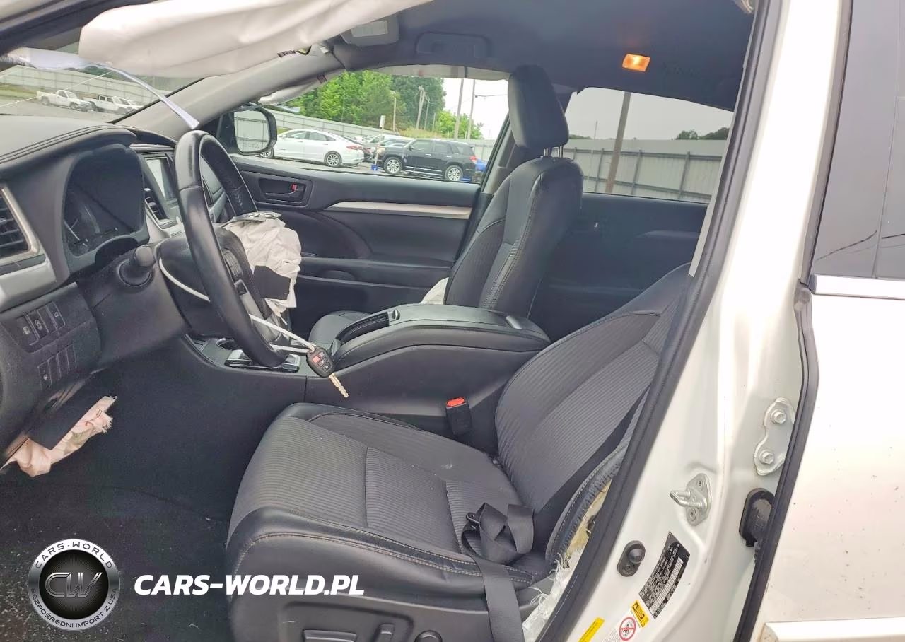 2019 Toyota Highlander Le Plus VIN:5TDZZRFH2KS305532 - 7