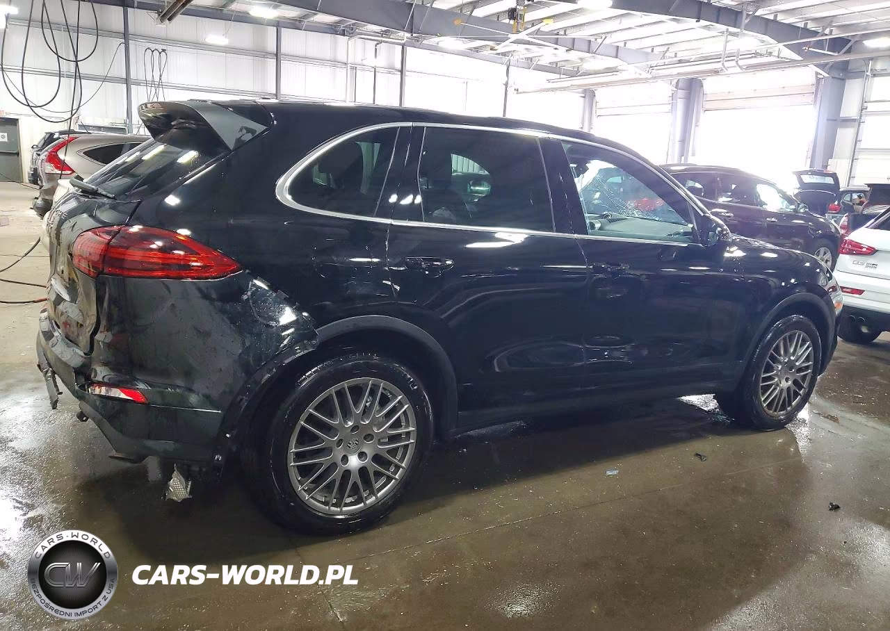 2017 Porsche Cayenne S VIN:WP1AB2A25HLA53361 - 3
