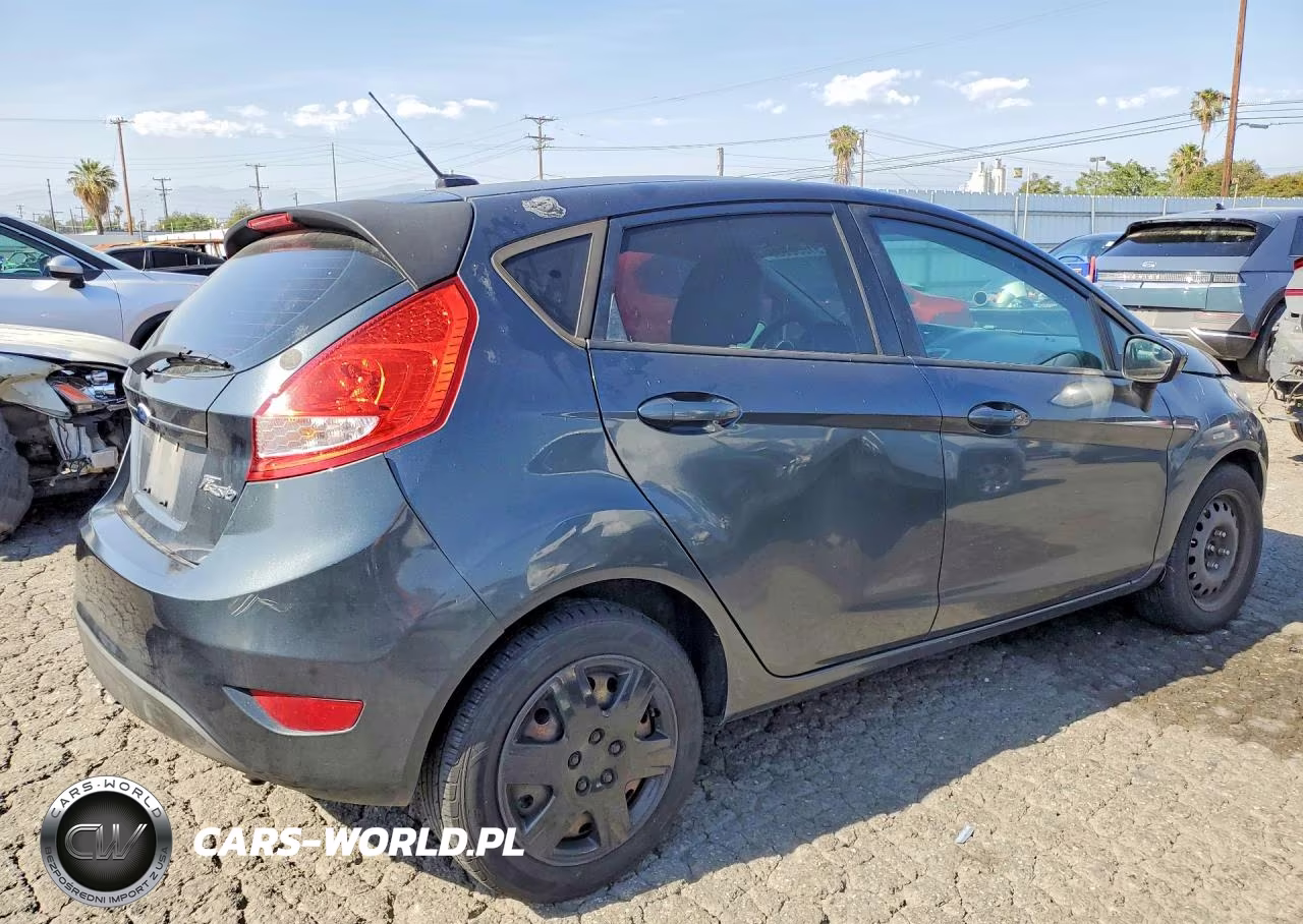 2011 Ford Fiesta Se VIN:3FADP4EJ8BM221132 - 3