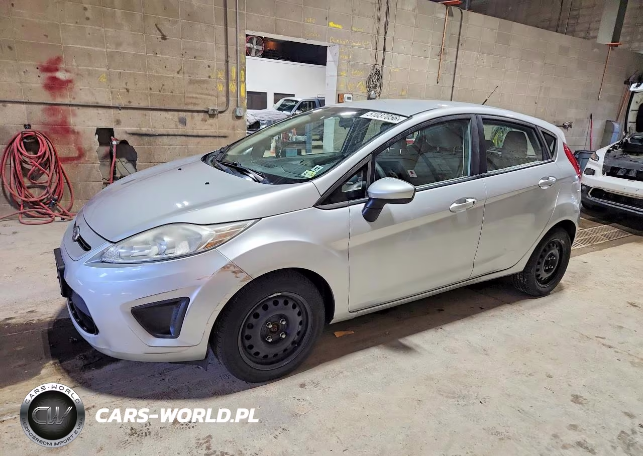 2013 Ford Fiesta S