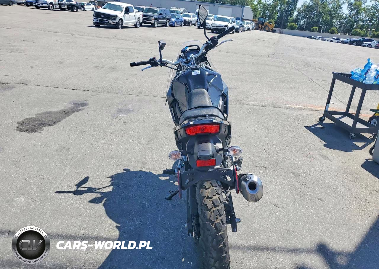 2026 Kawasaki Kle 500 Abs VIN:ML5LEGC10TDAA2719 - 4