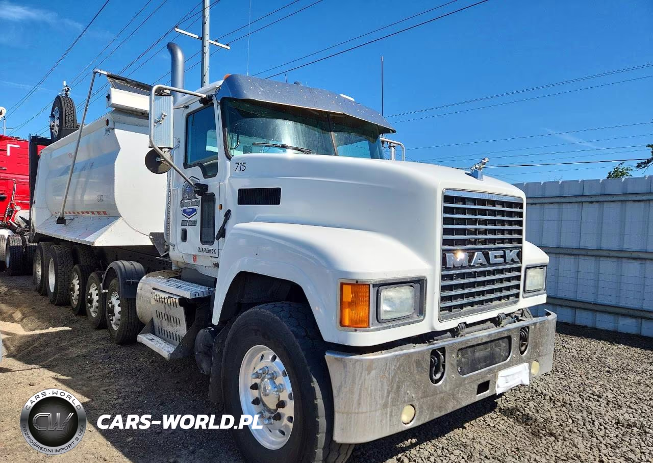 2015 Mack 600 Chu600 - Dump Truck