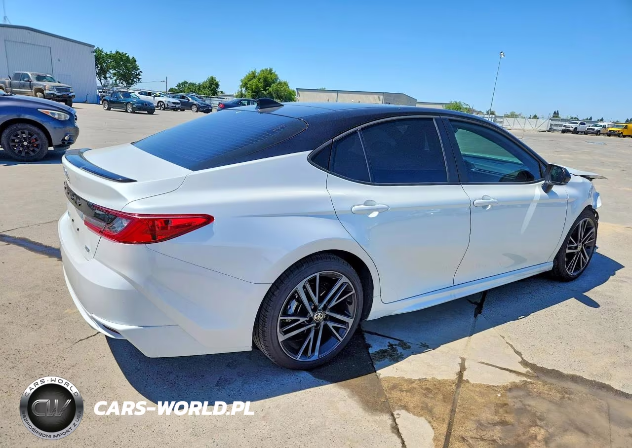 2026 Toyota Camry Xse VIN:4T1DAACK1TU248168 - 3