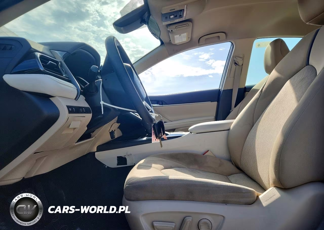 2021 Toyota Camry Le VIN:4T1C11AK1MU497599 - 7